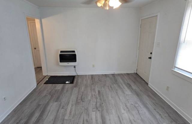 2 bedroom house in Colonial Heights photos photos
