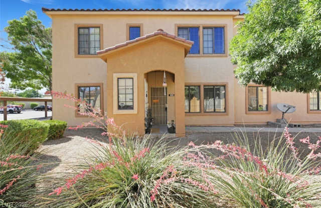 2121 Hussium Hills Street photos photos
