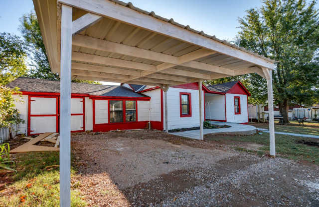 Remodeled three bed house on a quiet cul-de-sac Gallery 4