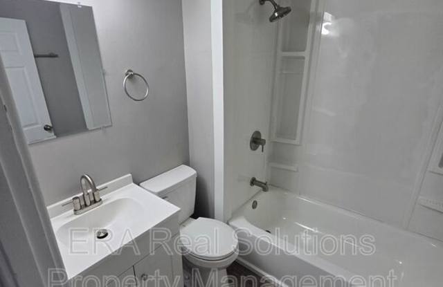2557 Sullivant Ave photos photos