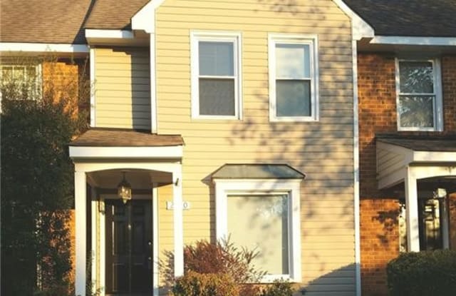 2530 Straw Bridge Chase East - 2530 East Straw Bridge Chase, Tuckahoe, VA 23233