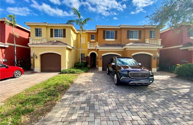 10300 Olivewood Way - 10300 Olivewood Way, Estero, FL 33928