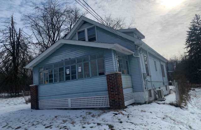 429 W Glenaven Ave TOP - 429 West Glenaven Avenue, Youngstown, OH 44511