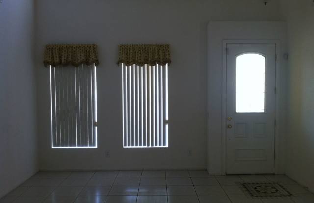 8003 Retriever Ave Gallery 3