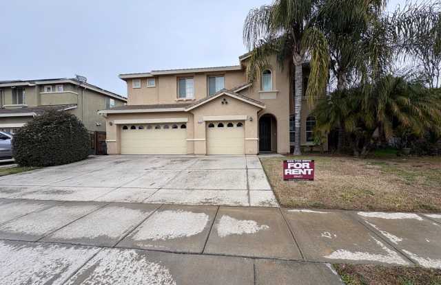 Beautiful 2 Story Home Available Now! photos photos Beautiful 2 Story Home Available Now! photos photos