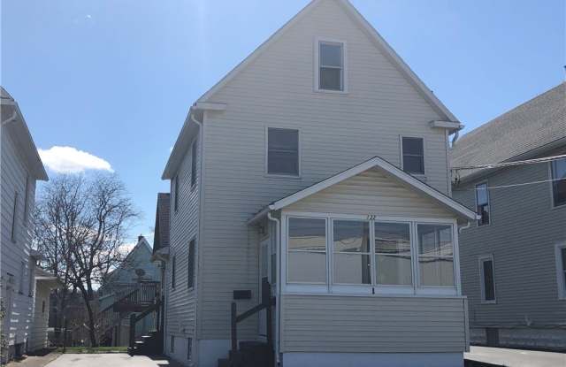 132 E Maple Avenue - 132 East Maple Avenue, East Rochester, NY 14445