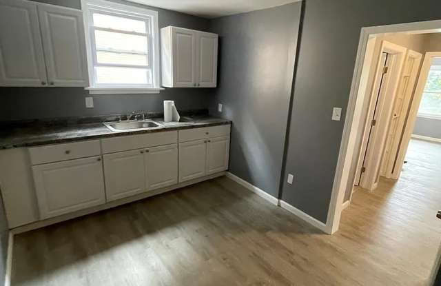 1031 Niagara Avenue - 4 Gallery 4