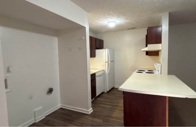 1122 Southwood Drive Unit 3 Gallery 4