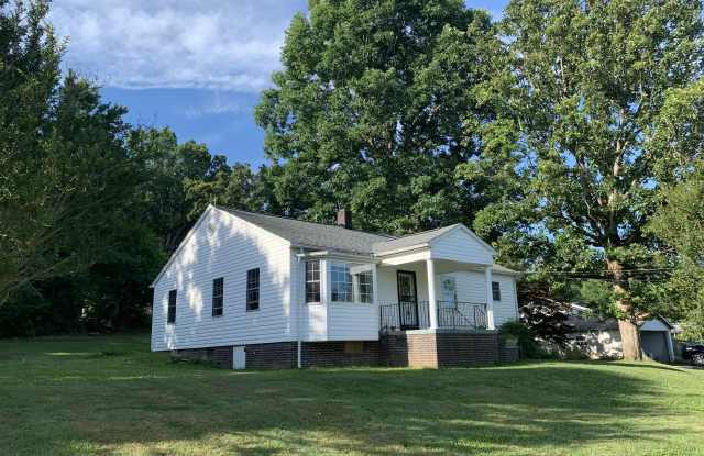 2320 Old Whites Mill Road photos photos