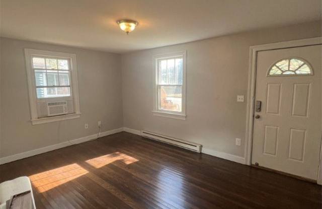 2907 Poplar Street Gallery 2