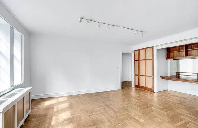 116 Pinehurst Ave Gallery 2