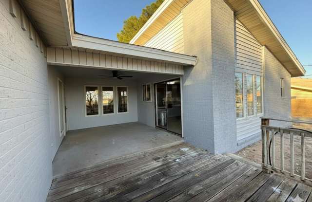 2807 Macauslan Street photos photos