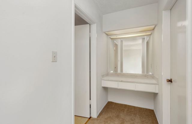 Move-in Special: 3343 Solomon Lane - Townhouse | 3 Bedrooms | 2.5 baths Gallery 3
