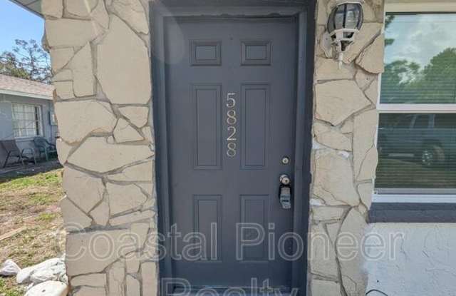 5828 3rd St E photos photos