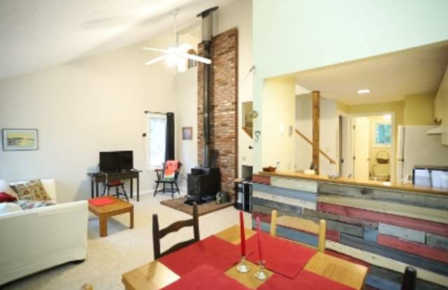 $1850/mo 2 Bed fully furnished condo in Thornton! photos photos