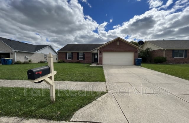 9655 Piper Lake Dr - 9655 Piper Lake Drive, Indianapolis, IN 46239