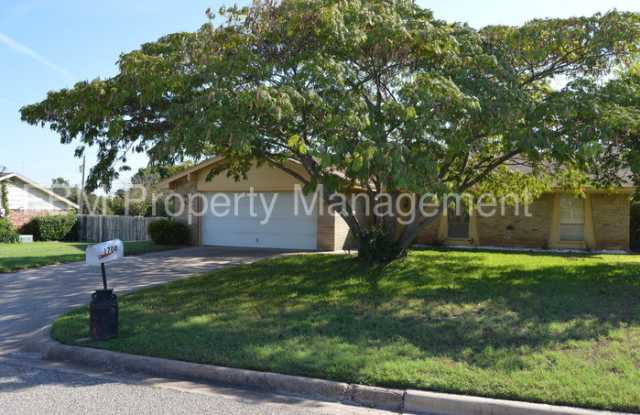 1708 Meadow Lane - 1708 Meadow Ln, Midlothian, TX 76065