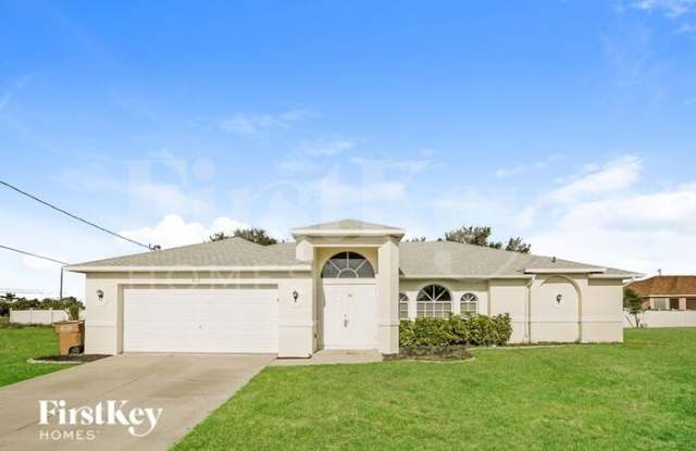 305 Northwest 22nd Court - 305 Northwest 22nd Court, Cape Coral, FL 33993
