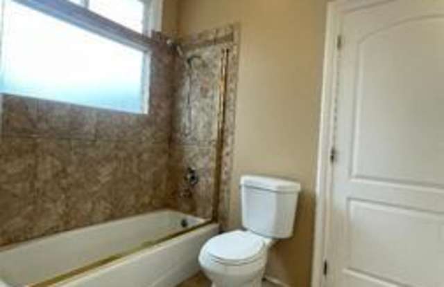 4912 Hesperia Avenue photos photos