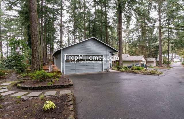 Updated 3-Bedroom Home in Lake Oswego! photos photos