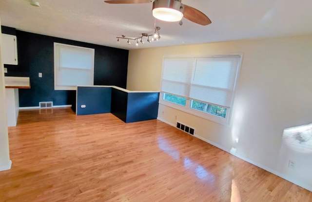 Three bedroom one bathroom raised ranch home Gallery 3