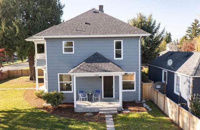 705 4th Avenue Southwest - 1 photos photos