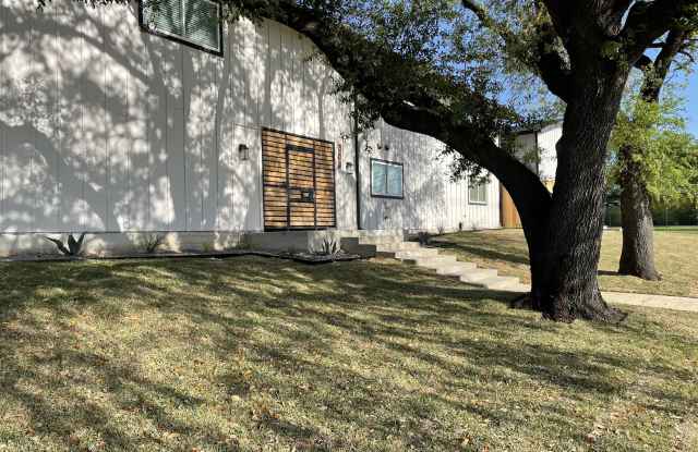 Hoskins 90 at Bishop Ridge Gallery 2