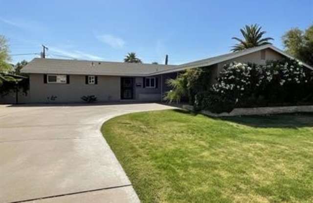 2139 S LA ROSA Drive photos photos