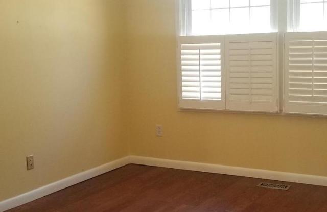 1722 WHITFIELD COURT Gallery 4