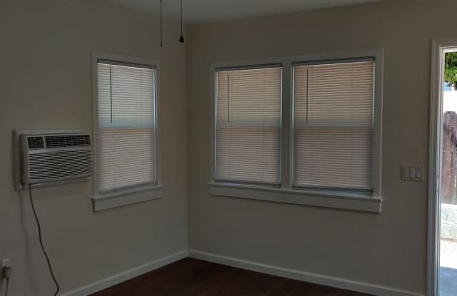 735 D St - 735 D Street, Ramona, CA 92065