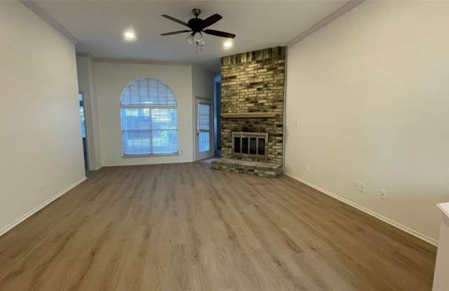 1615 Palisades Drive Gallery 3