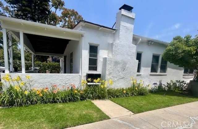 1236 N Fuller Avenue photos photos