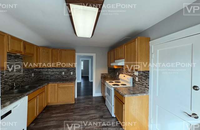 1325 South 19th Street - Upper Gallery 3
