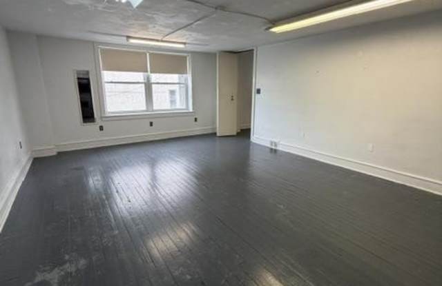 4047 CRESSON Street Gallery 3