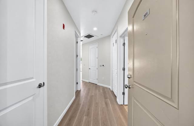 2504 Memory Lane Gallery 2