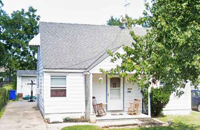 3 BED 1 BATH SINGLE FAMILY HOME! photos photos