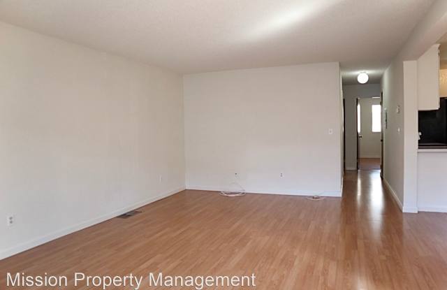 18 Shaniko Cmn Gallery 4