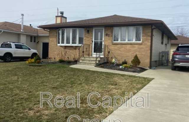 61 Dennis Ln photos photos