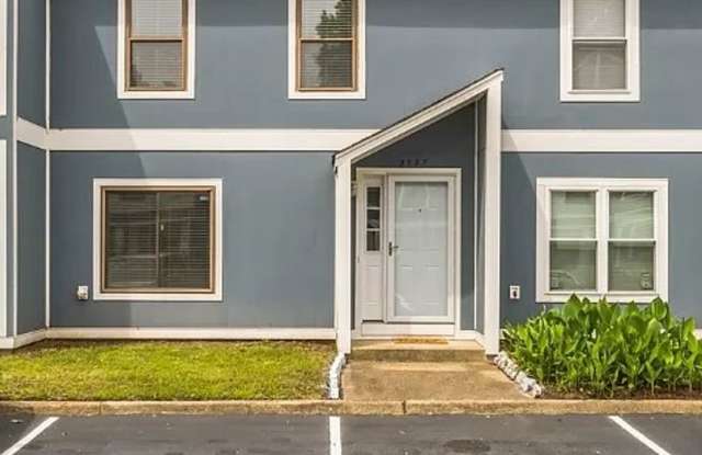Beautiful Unit overlooking the Little Creek Lake photos photos