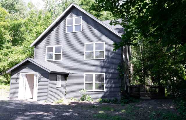 22 Academy Avenue Gallery 2