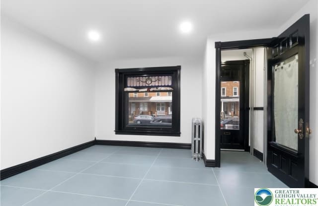 1341 W Chew Street Gallery 3