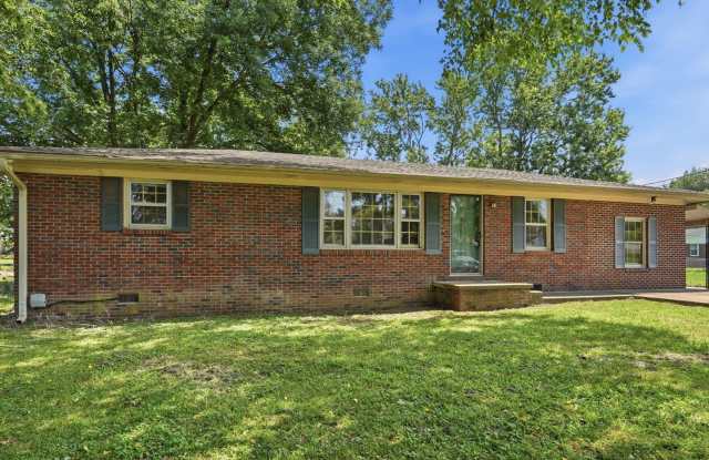 Close to Downtown Athens! Established neighborhood! Gallery 3