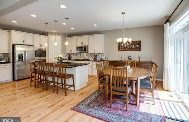 8317 OLD SONOMA PLACE Gallery 3