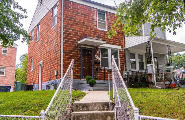 5424 BASS PLACE SE Gallery 2
