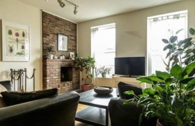 234 Sackett St. 3L Gallery 4