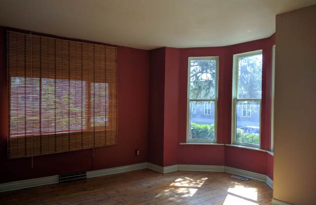 2326 Eliot St Gallery 4