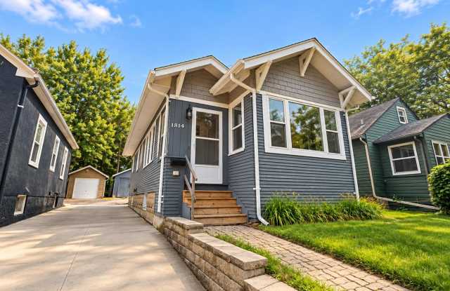 1814 S Norton Ave. Sioux Falls, SD Gallery 1