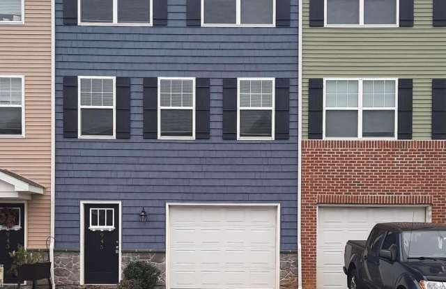 945 ADMIRALS QUAY Drive photos photos