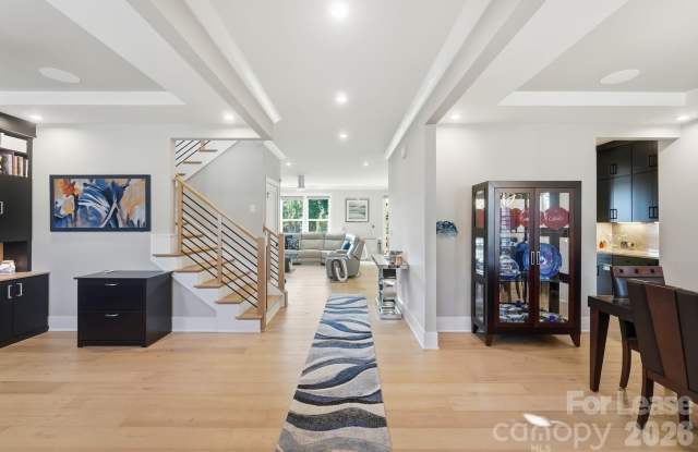 5225 Glenwalk Drive Gallery 3