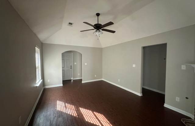 5674 Sycamore Woods Drive Gallery 2